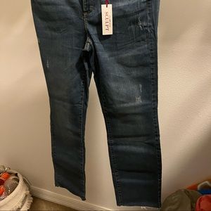 Jennifer Lopez jeans